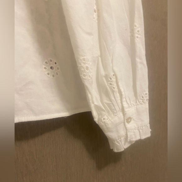SOLD! Gorgeous Zara embroidered and lace blouse small - Picture 4 of 6